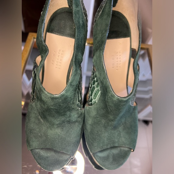 ***SOLD***Green Barneys New York Co-op Peep Toe Booties - Picture 7 of 9